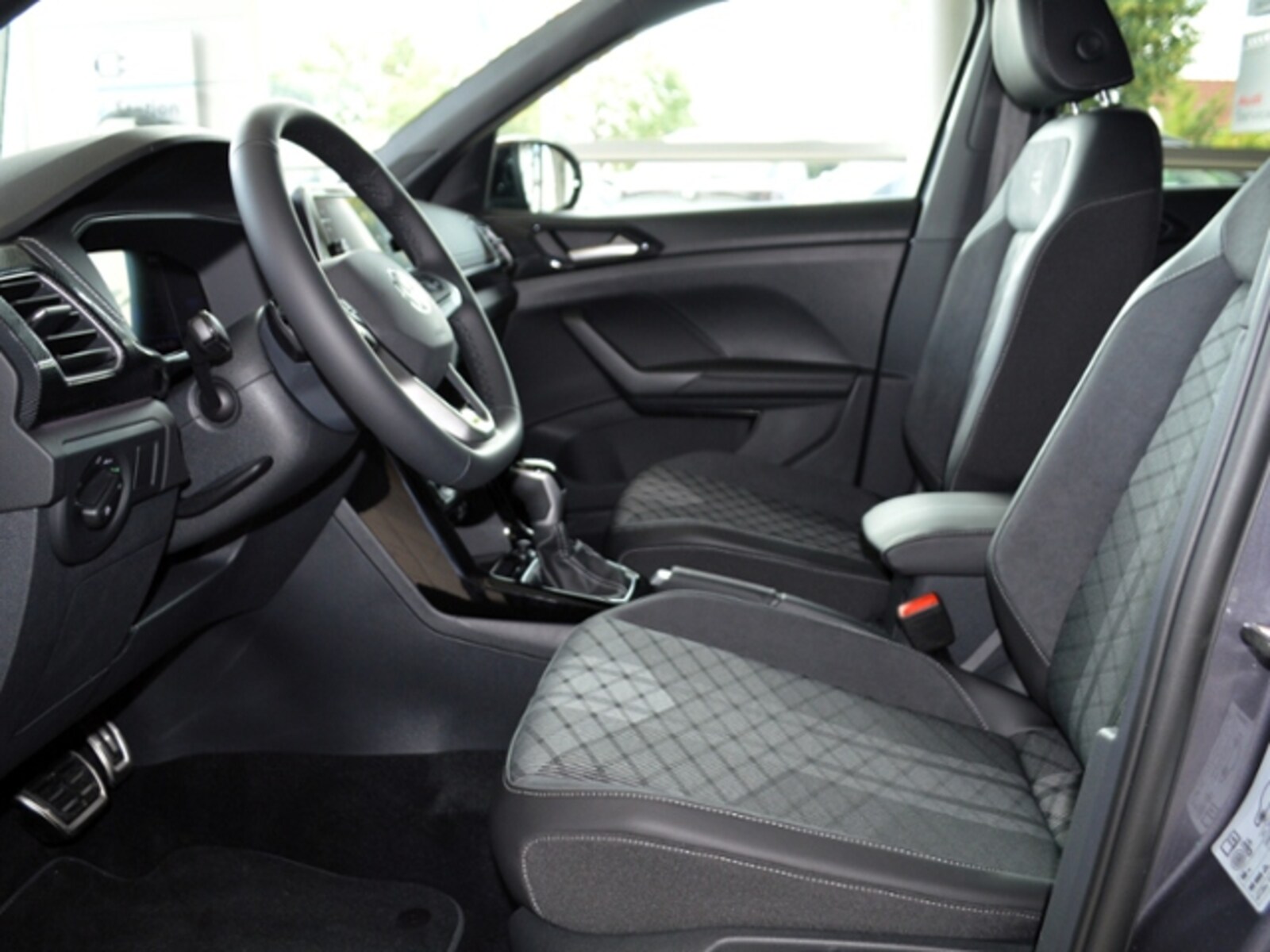 Volkswagen T-Cross – Bild 8