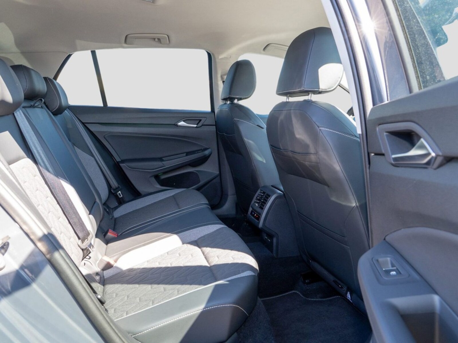 Volkswagen Golf – Bild 11