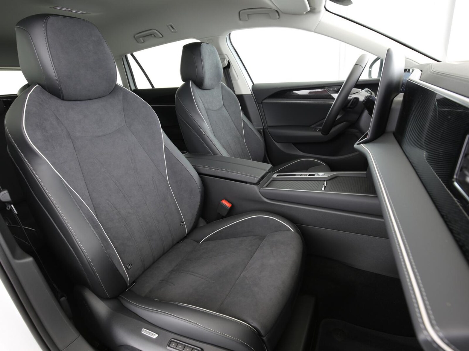 Volkswagen Passat – Bild 16