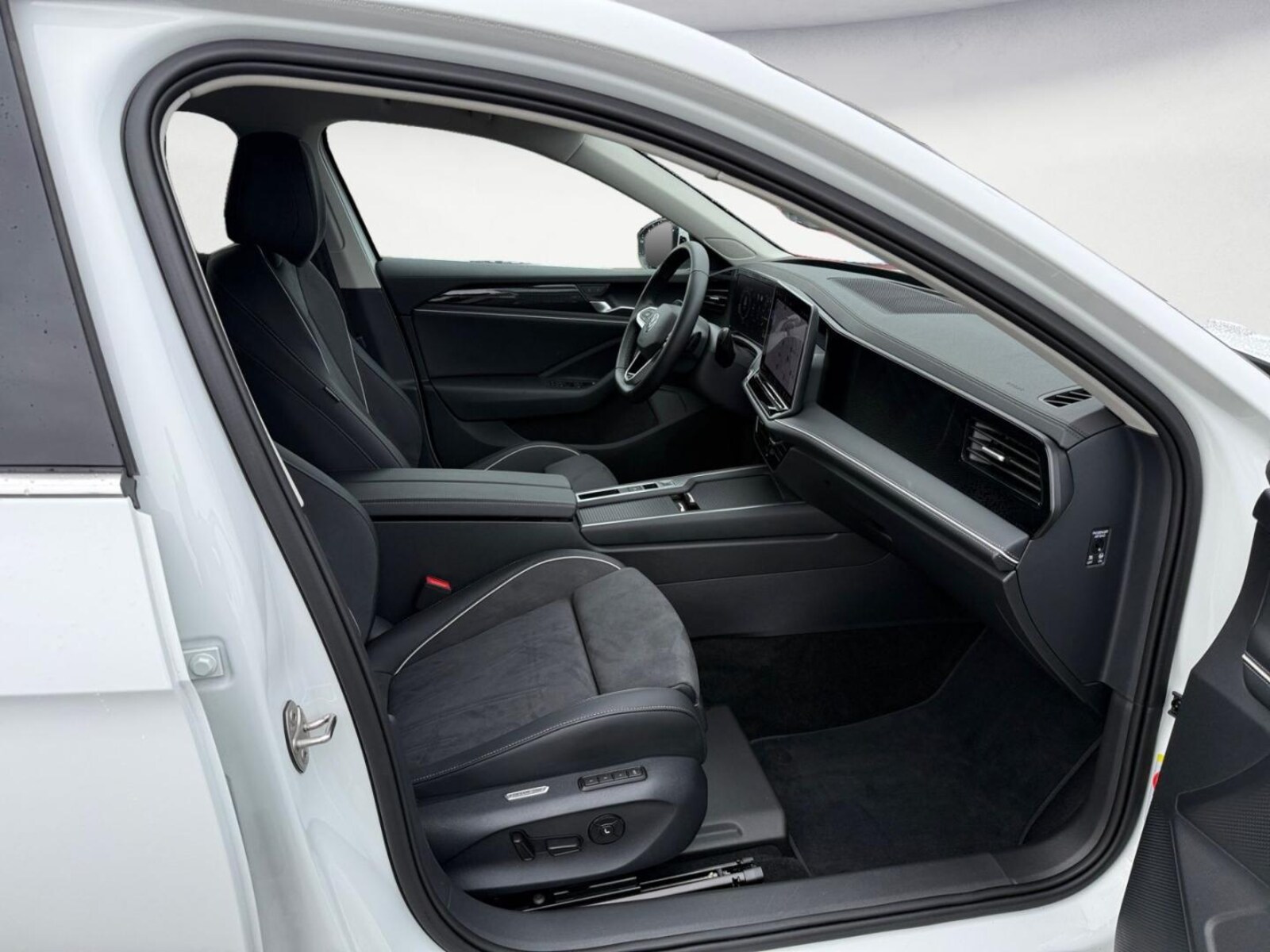 Volkswagen Passat – Bild 13