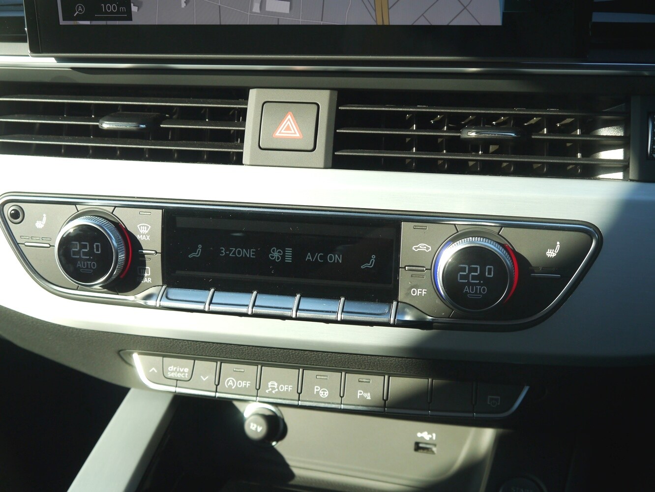 Image about Audi A4 Avant 40 TDI quattro S line 150(204) kW(PS) S tronic