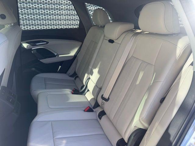2025 Audi Q5 Premium - Photo 11