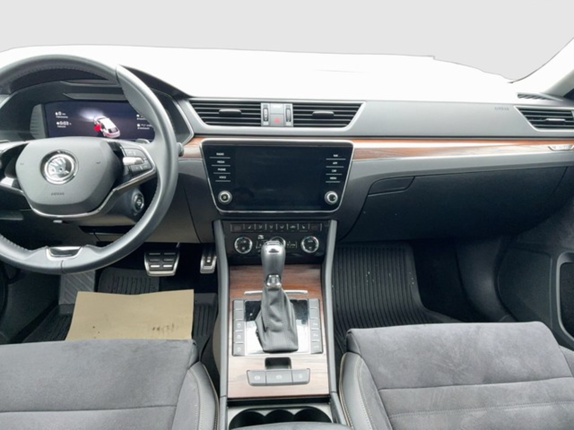 Skoda Superb Combi Scout