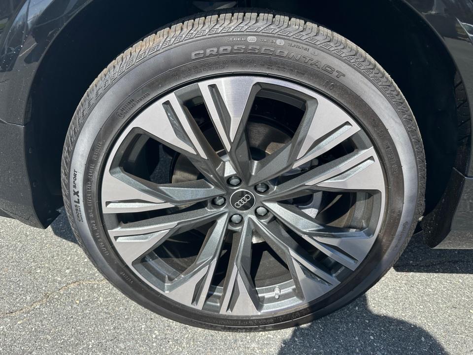 2026 Audi Q8 Premium Plus - Photo 27