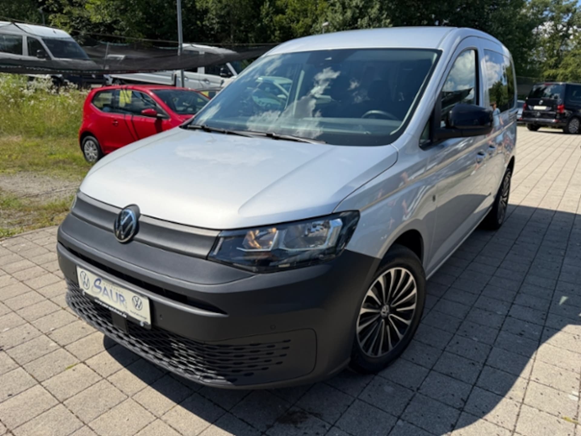 Volkswagen Caddy Basis-Modell