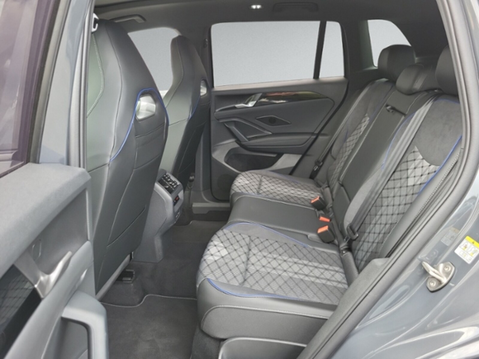 Volkswagen Tiguan – Bild 10