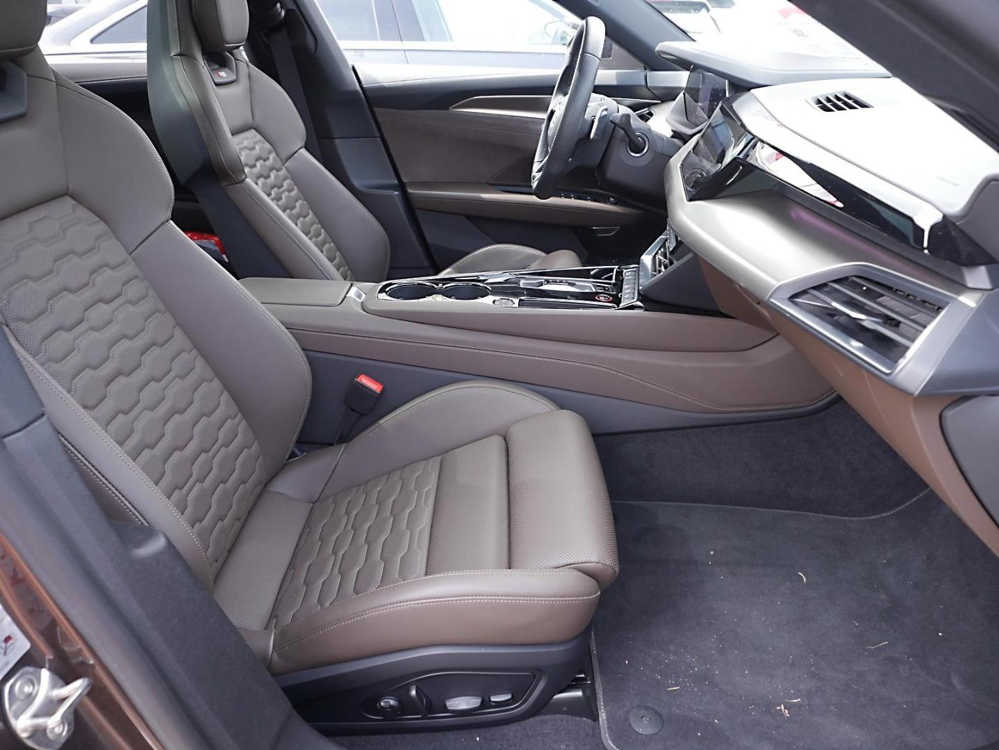 Image about Audi RS e-tron GT e-tron quattro