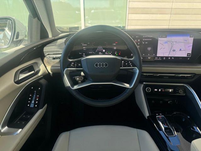 2025 Audi Q5 Premium - Photo 12