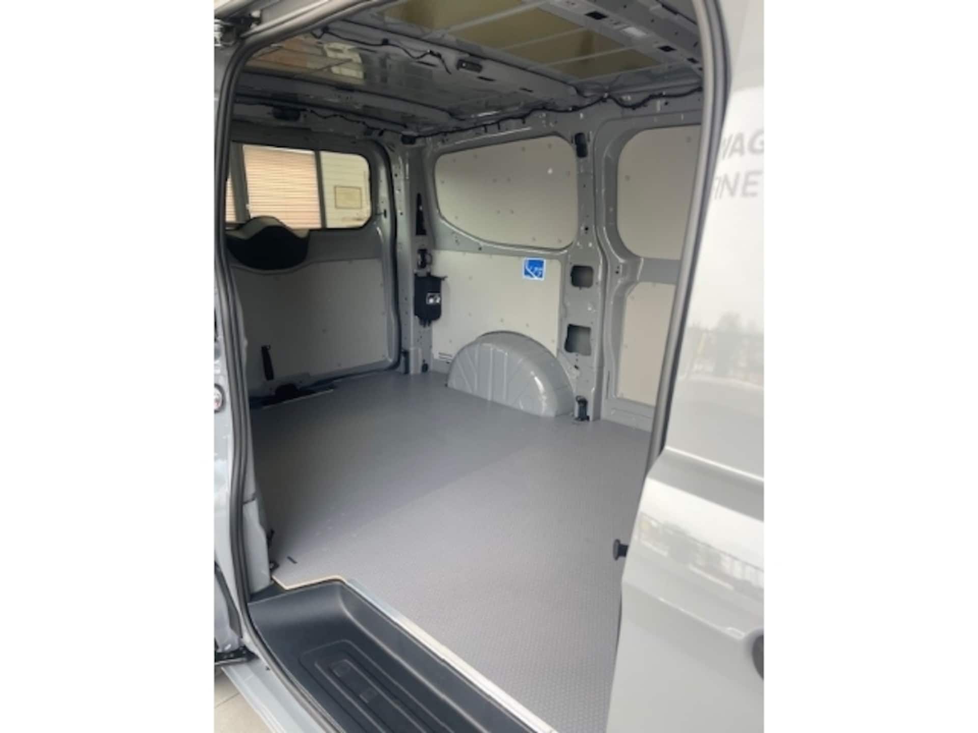 Volkswagen Transporter Kasten kurzer Radstand