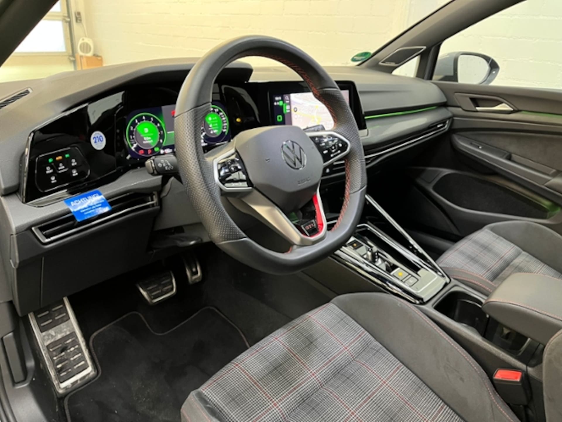 Volkswagen Golf GTI
