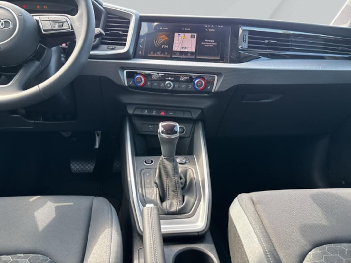 Bild über Audi A1 allstreet 30 TFSI S tronic - für weitere Informationen kontaktieren Sie den Audi Partner