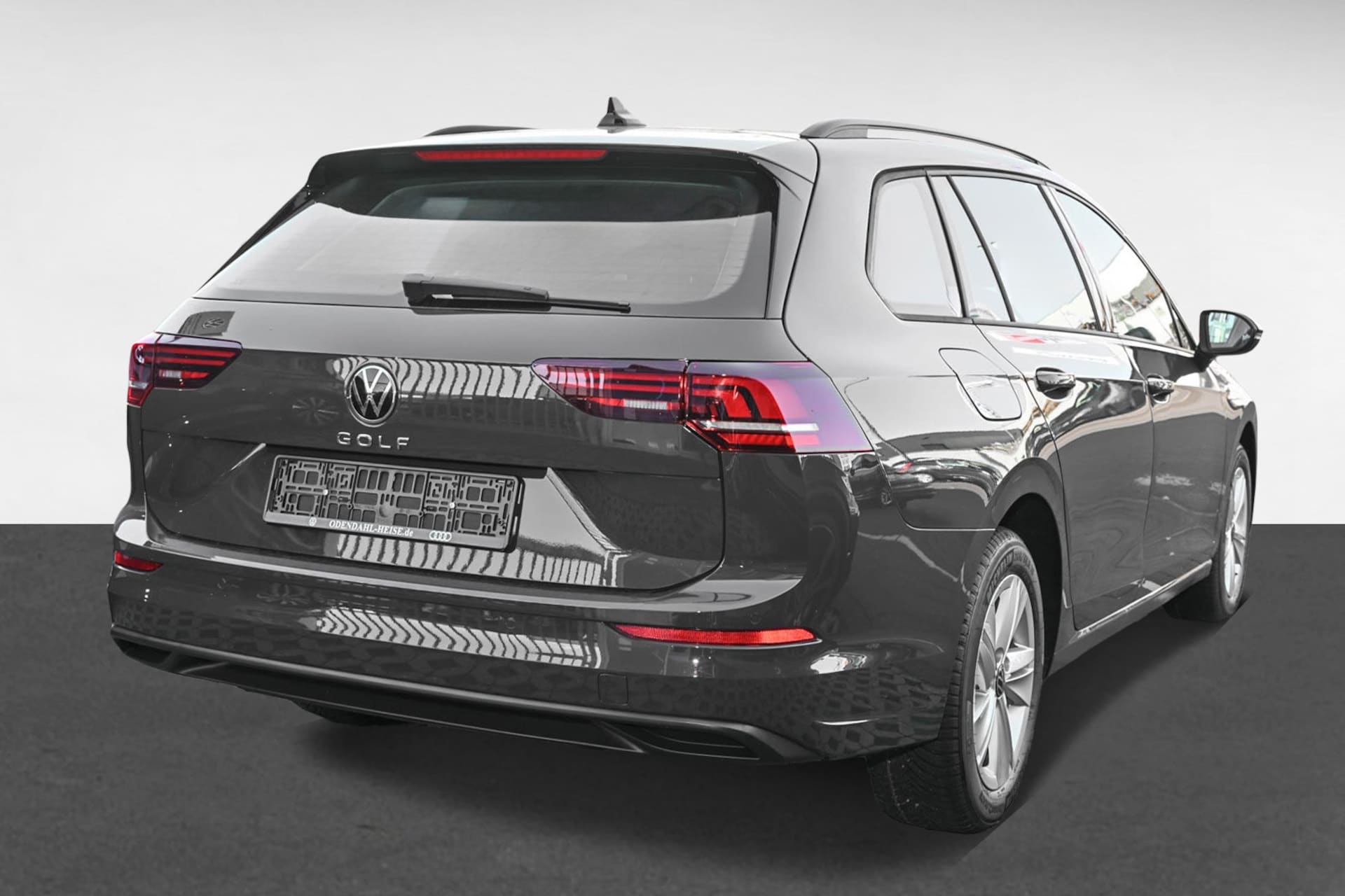 Volkswagen Golf Variant Life
