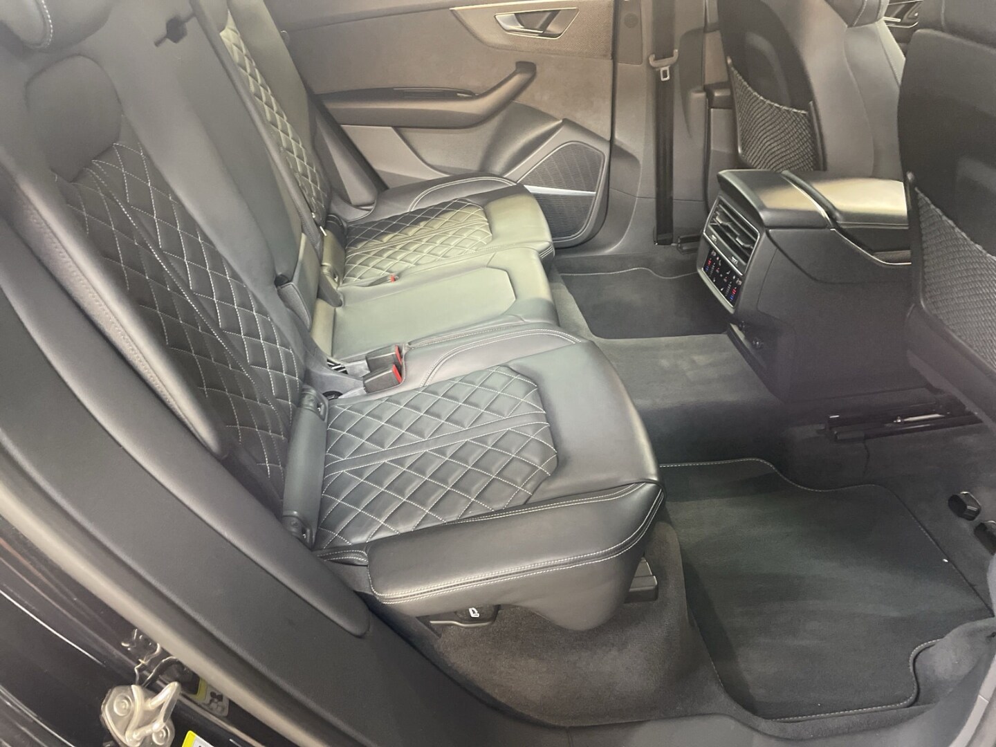 Image about Audi SQ8 TFSI quattro tiptronic