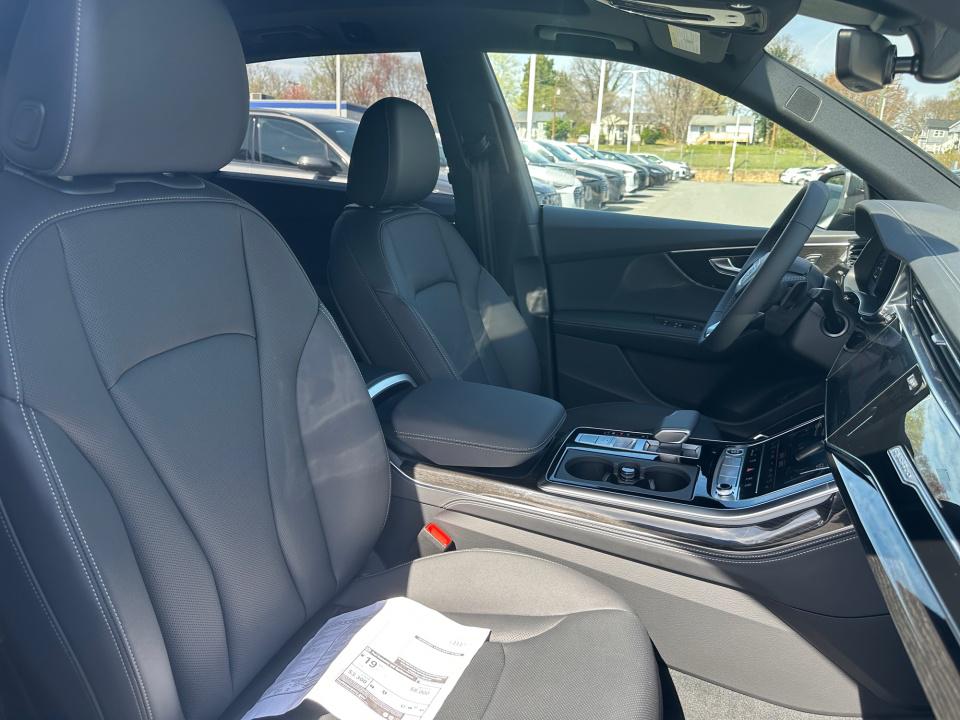 2026 Audi Q8 Premium Plus - Photo 28