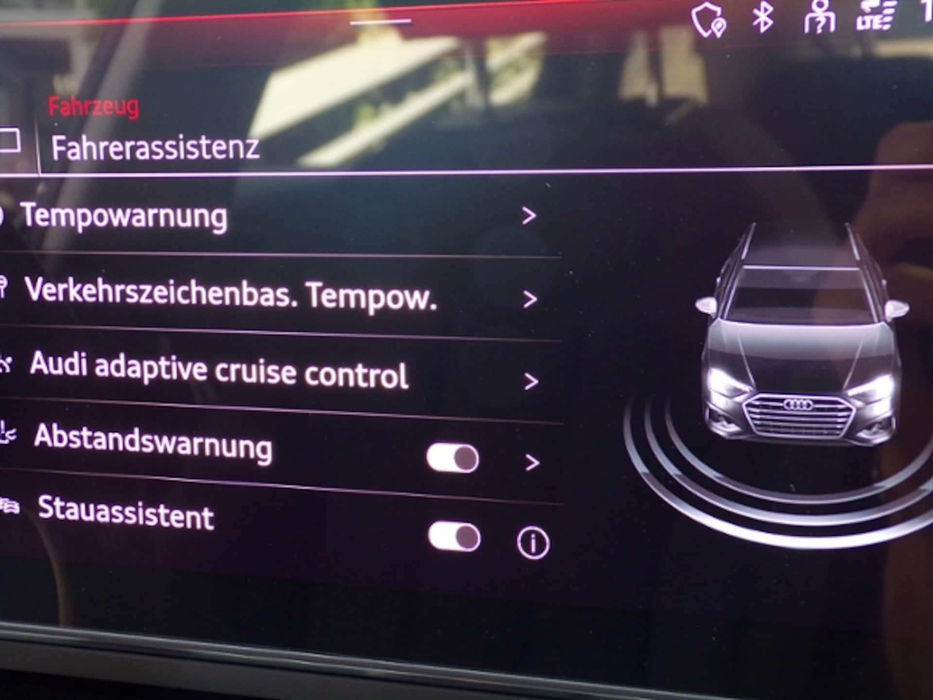Audi A4 Avant S line