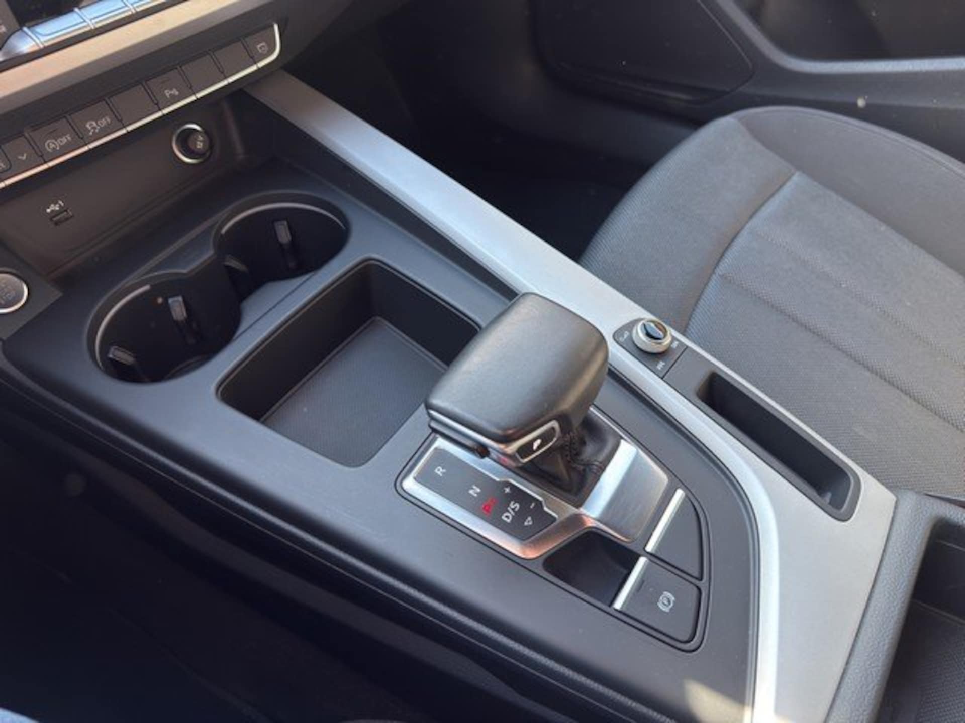 Audi A4 Avant S line