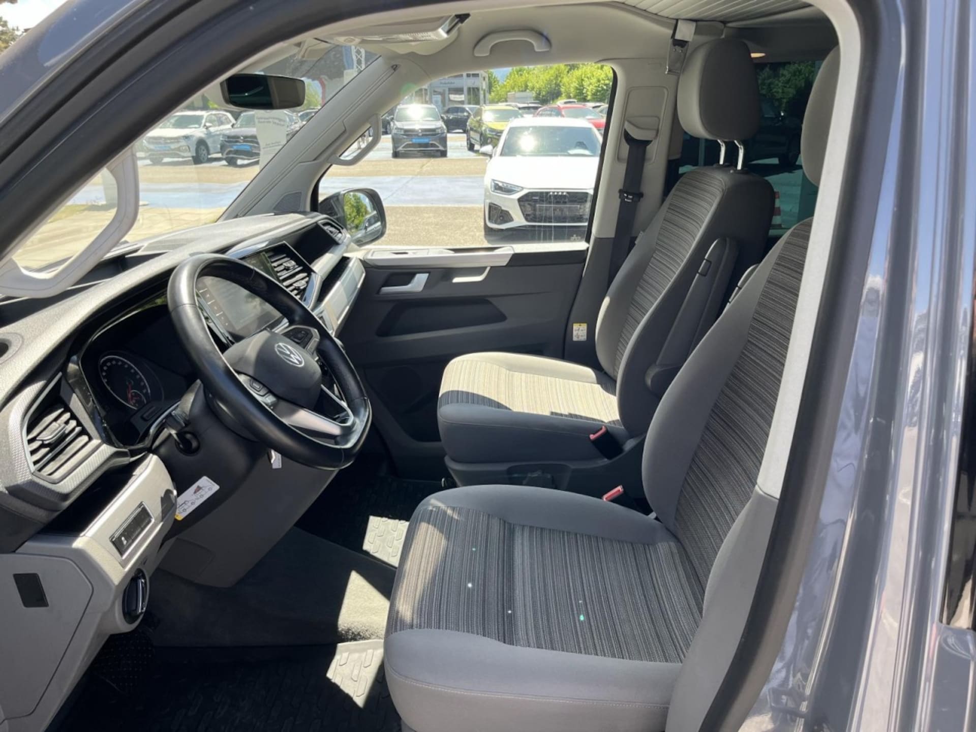 Volkswagen T6.1 California Beach