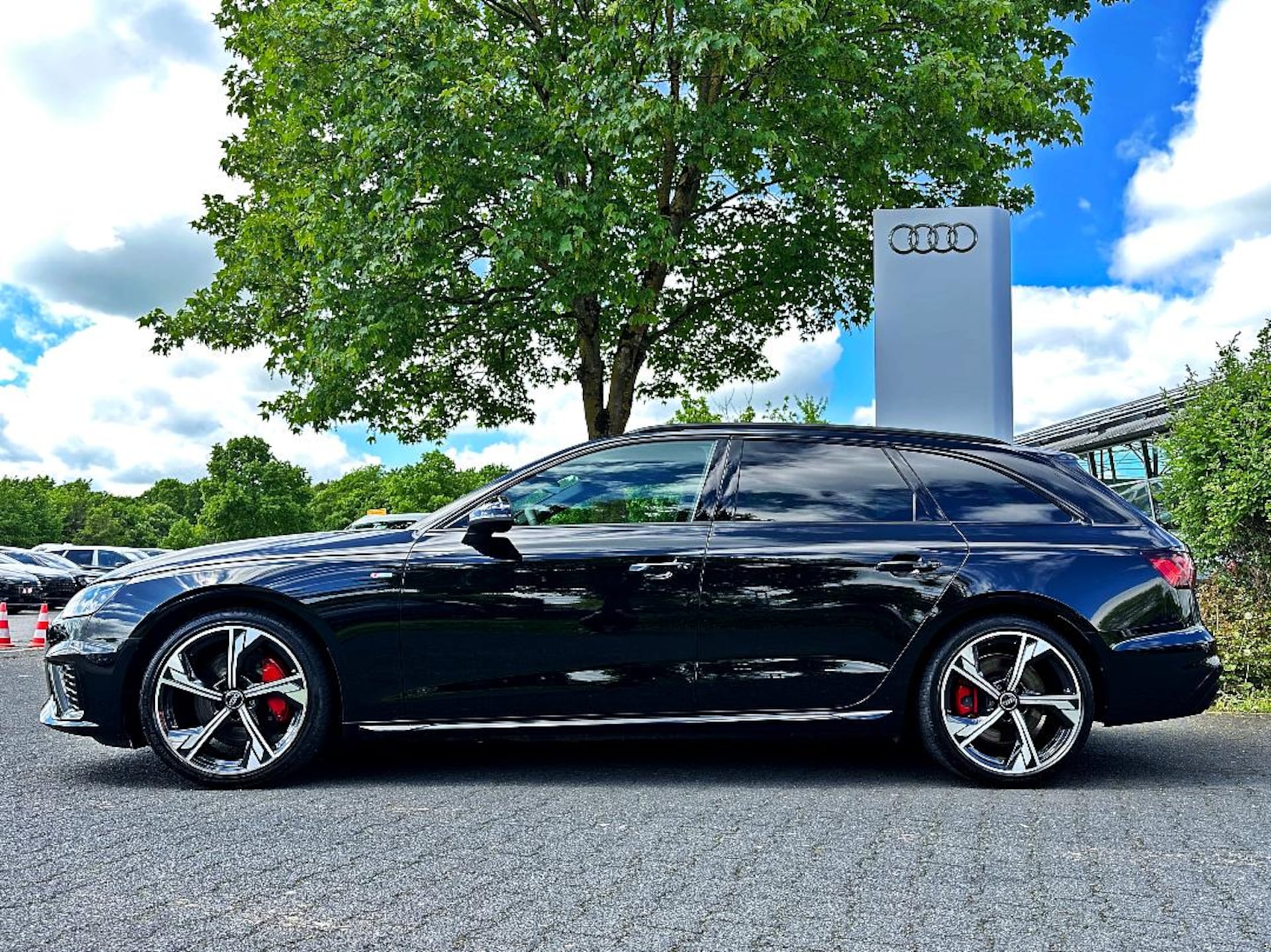 Audi A4 Avant S line