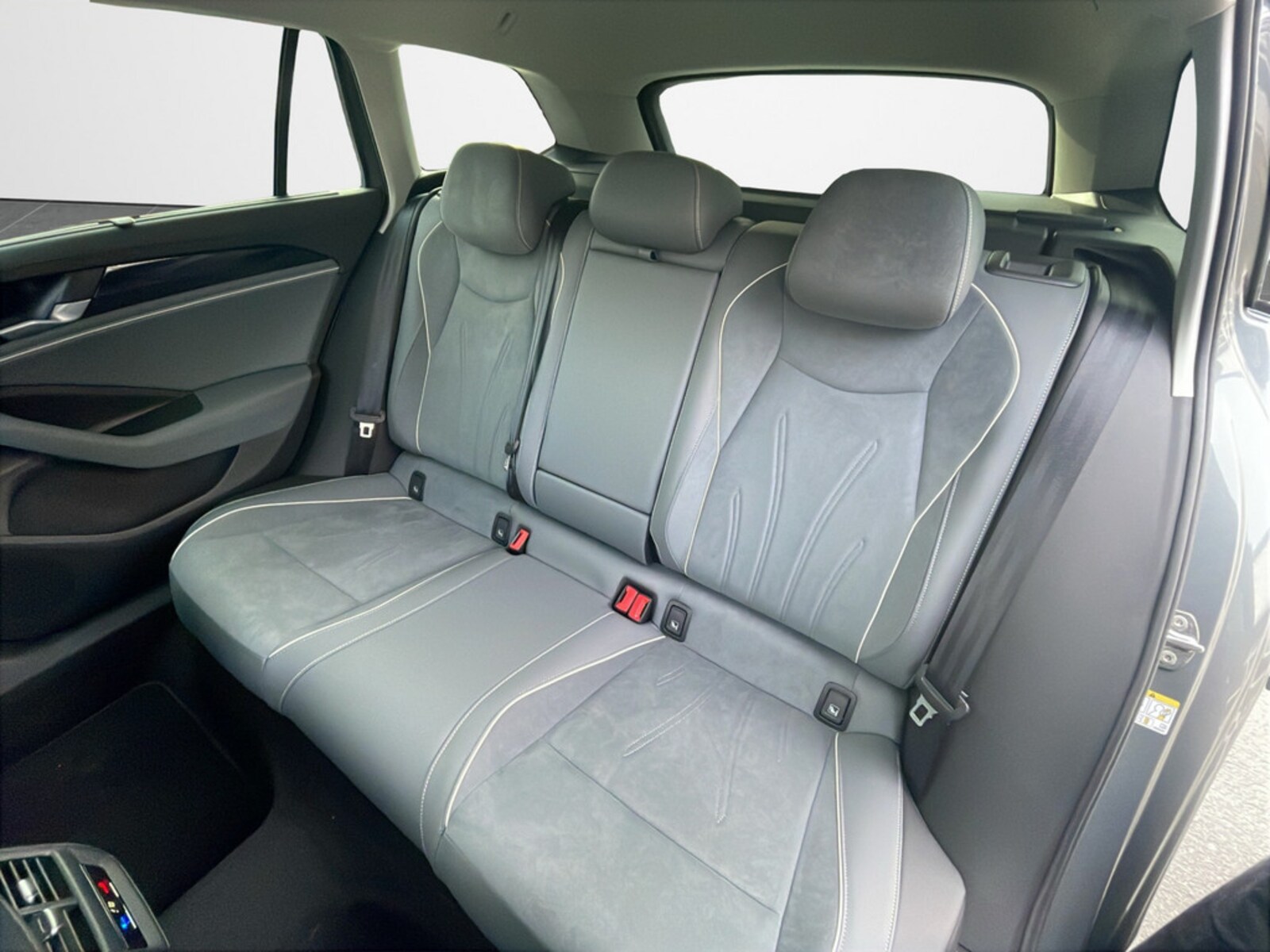 Volkswagen Passat – Bild 17