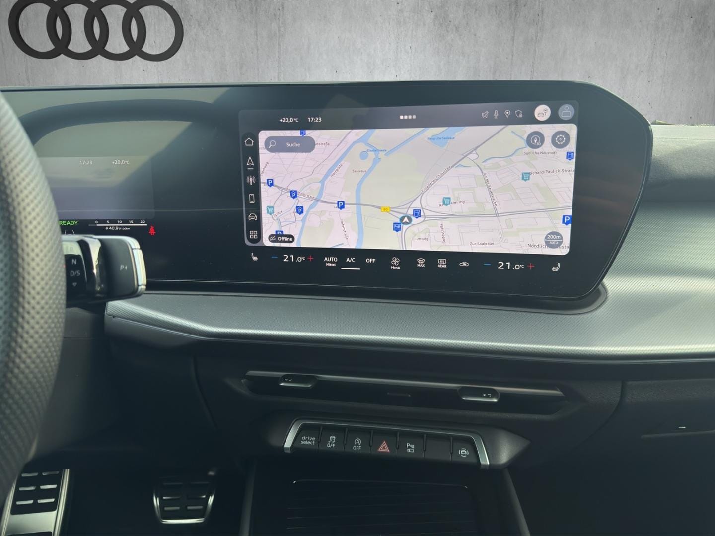 Bild über Audi Q3 SUV TFSI 110 kW S tronic - für weitere Informationen kontaktieren Sie den Audi Partner