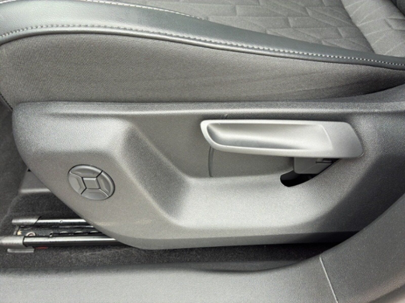 Volkswagen Tiguan – Bild 9