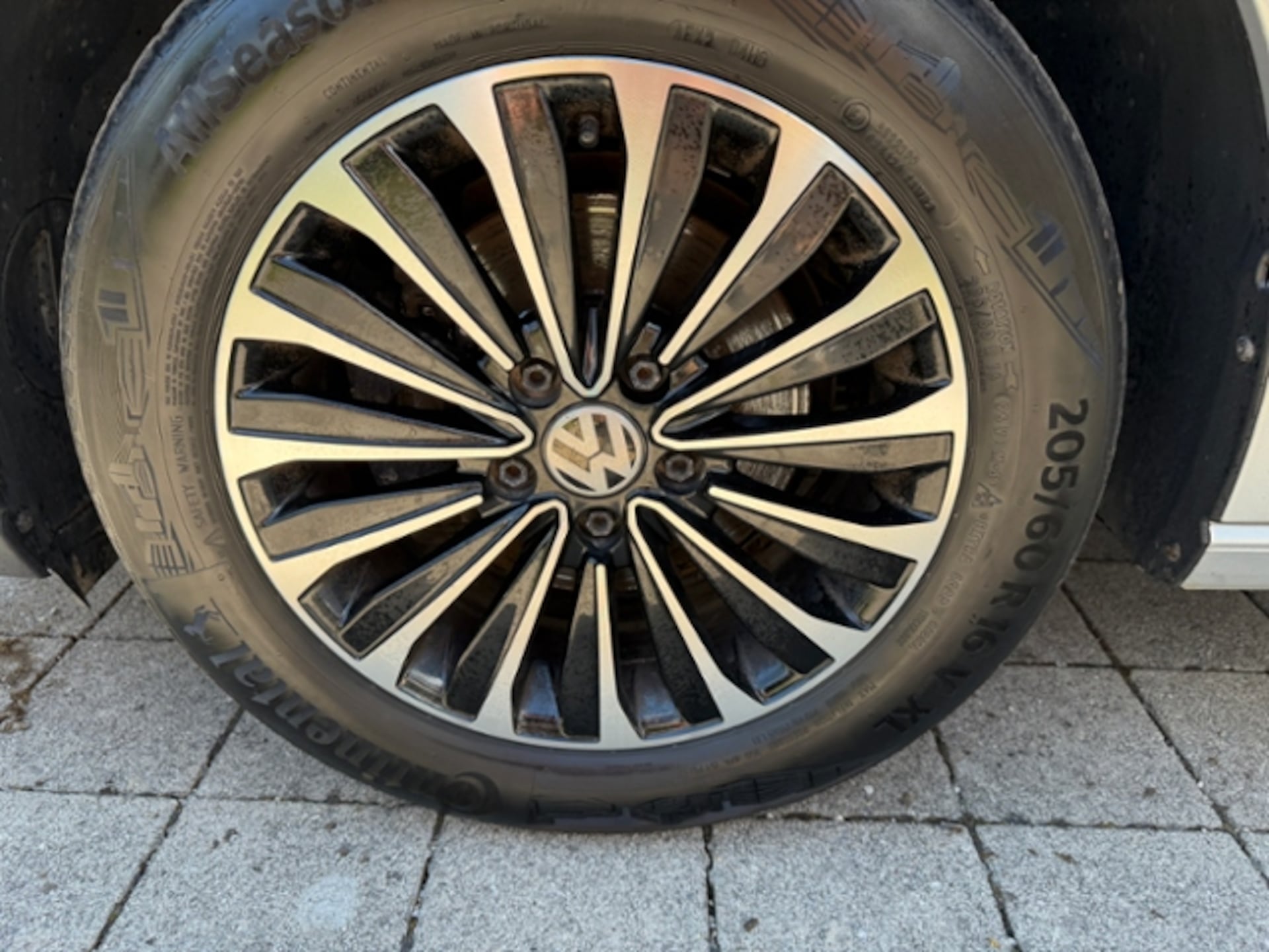 Volkswagen Caddy Basis-Modell