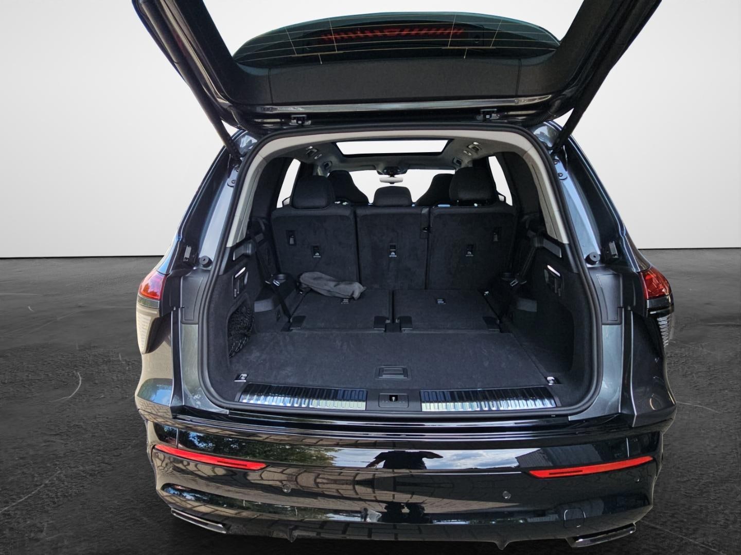 Bild über Audi Q7 SUV TDI quattro 220 kW tiptronic - für weitere Informationen kontaktieren Sie den Audi Partner