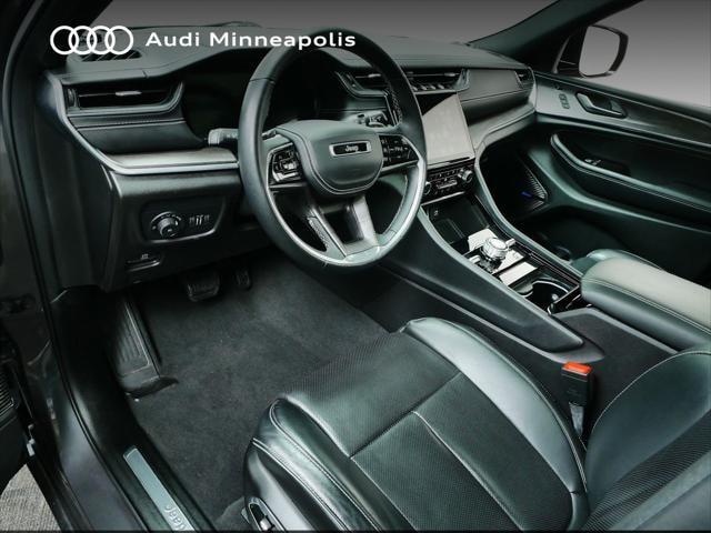 Used 2022 Jeep Grand Cherokee Overland with VIN 1C4RJHDG8N8629363 for sale in Minneapolis, Minnesota