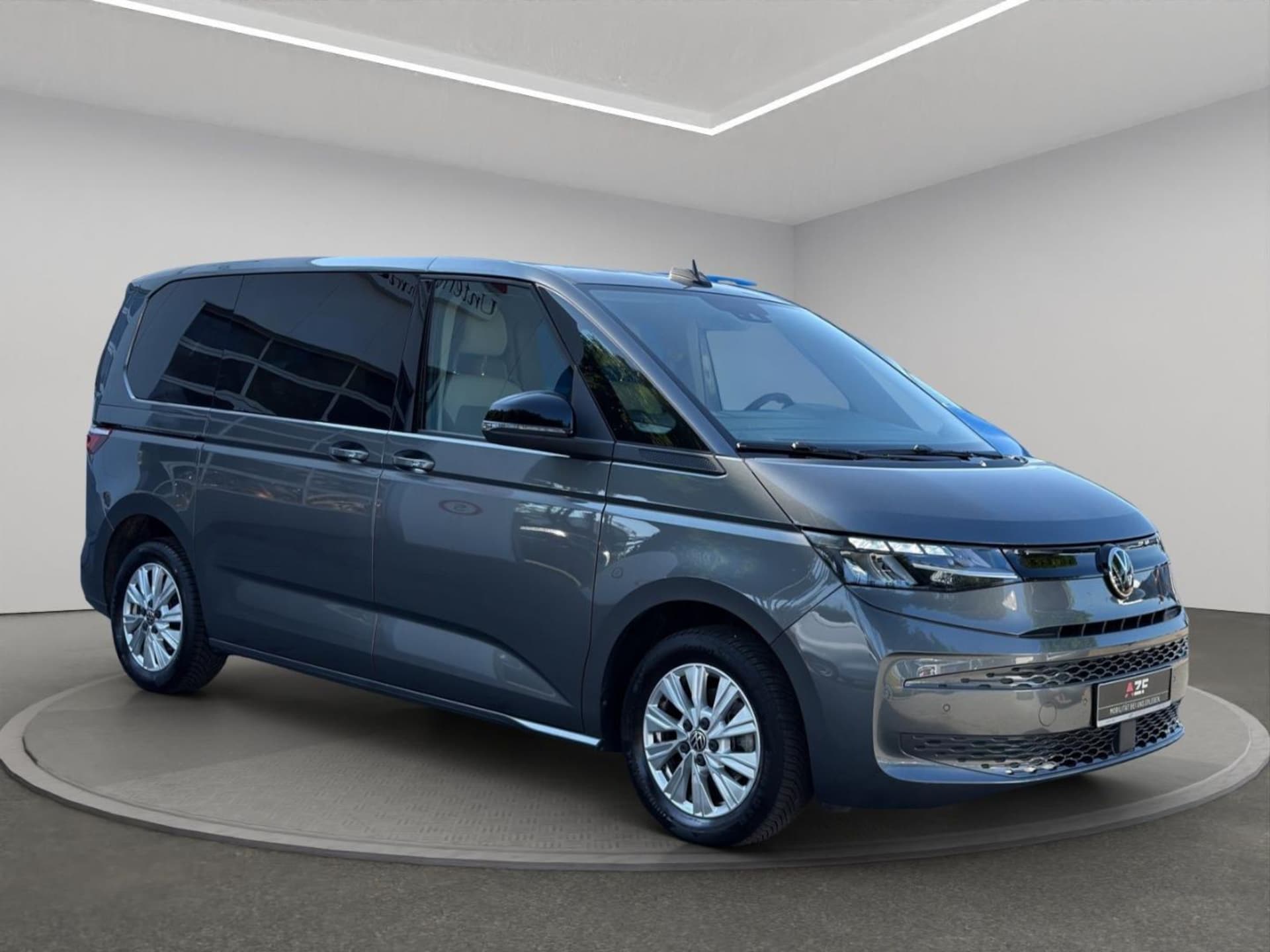 Volkswagen Multivan Basis-Modell