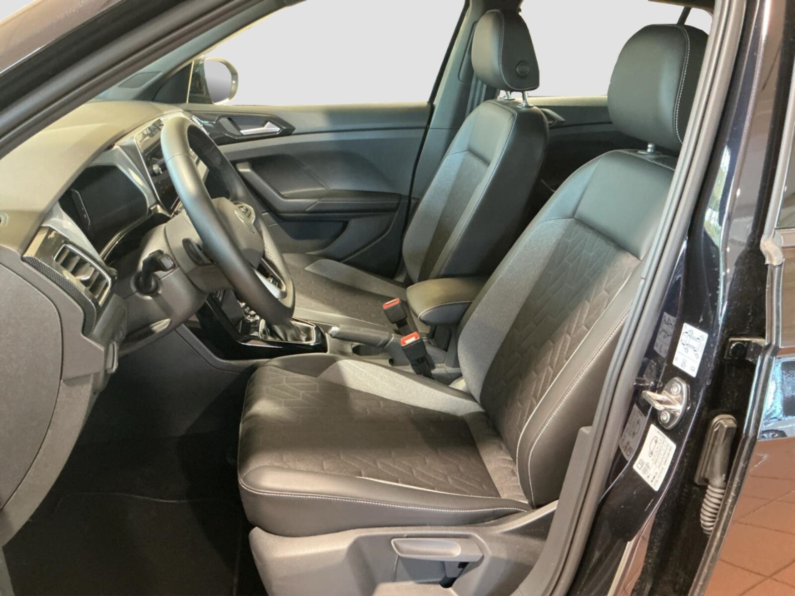 Volkswagen T-Cross – Bild 10