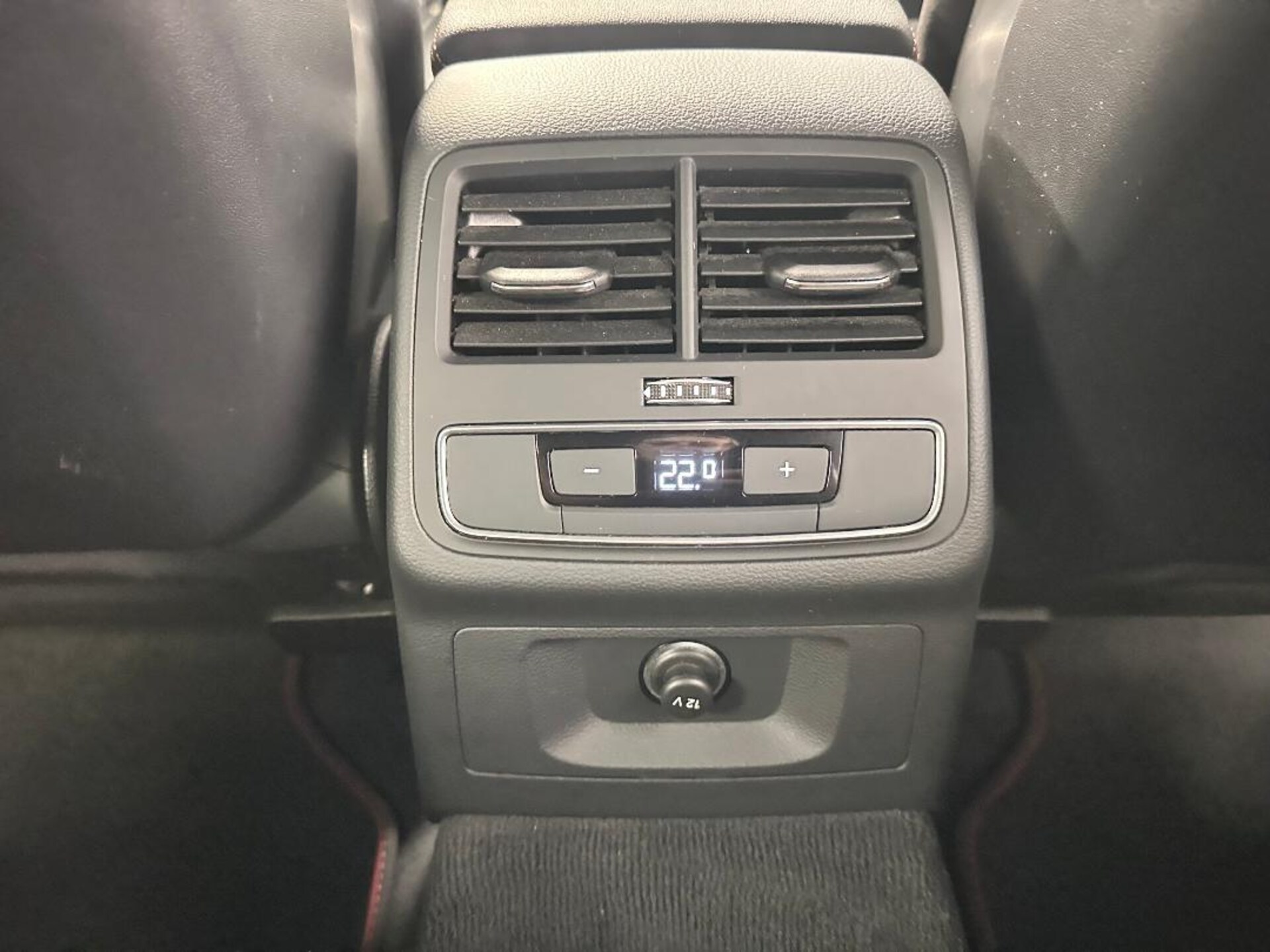 Audi A4 Avant S line