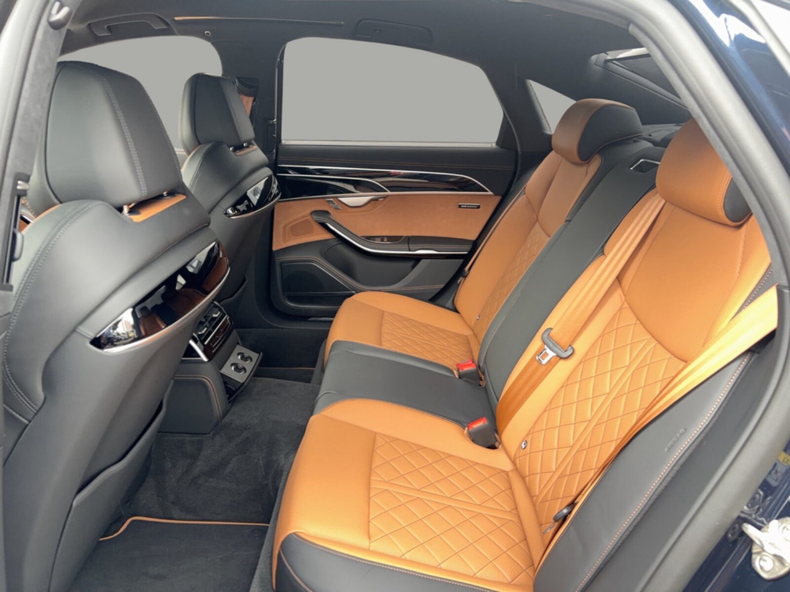 Audi A8 – Bild 13