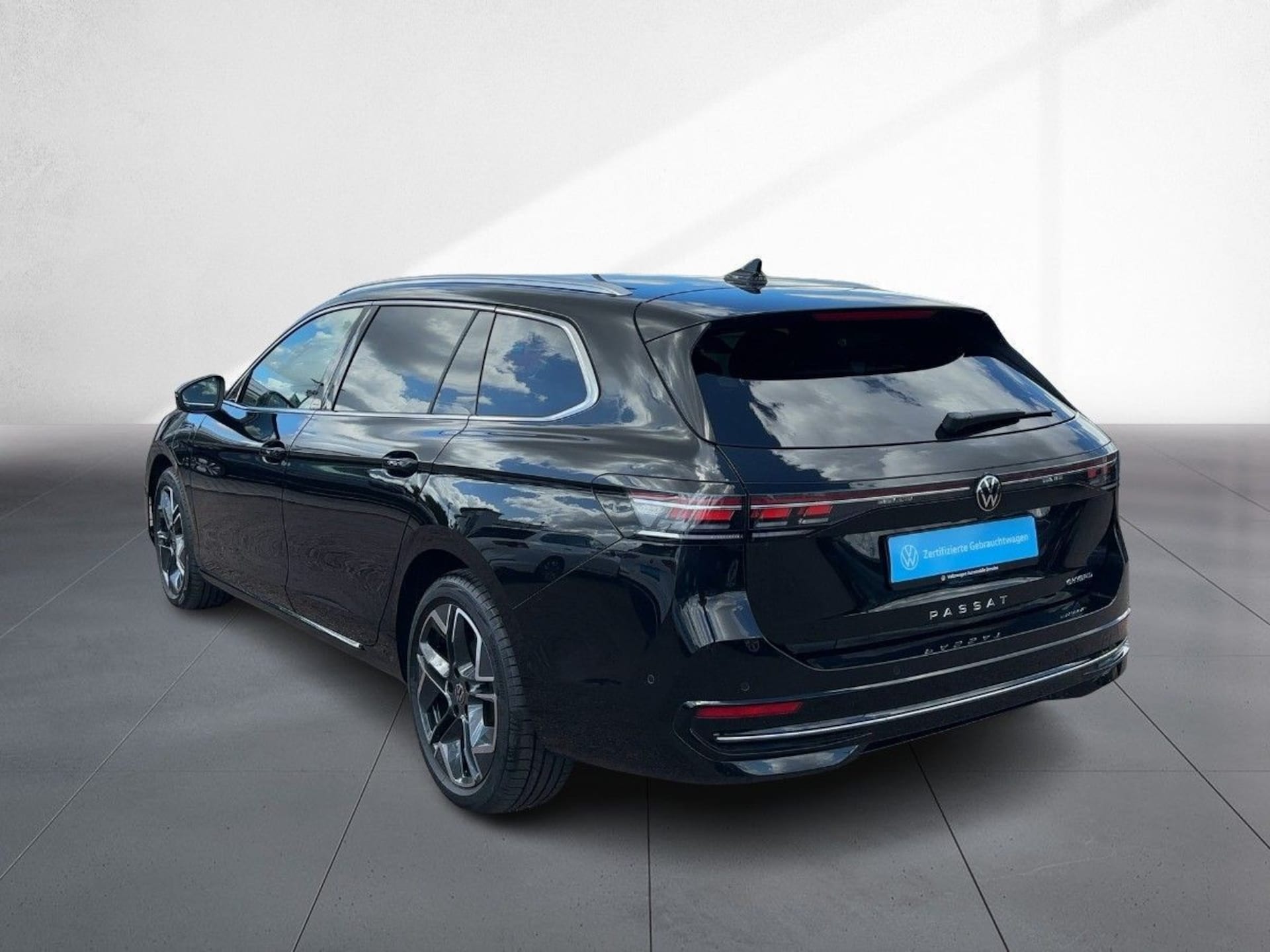 Volkswagen Passat Elegance