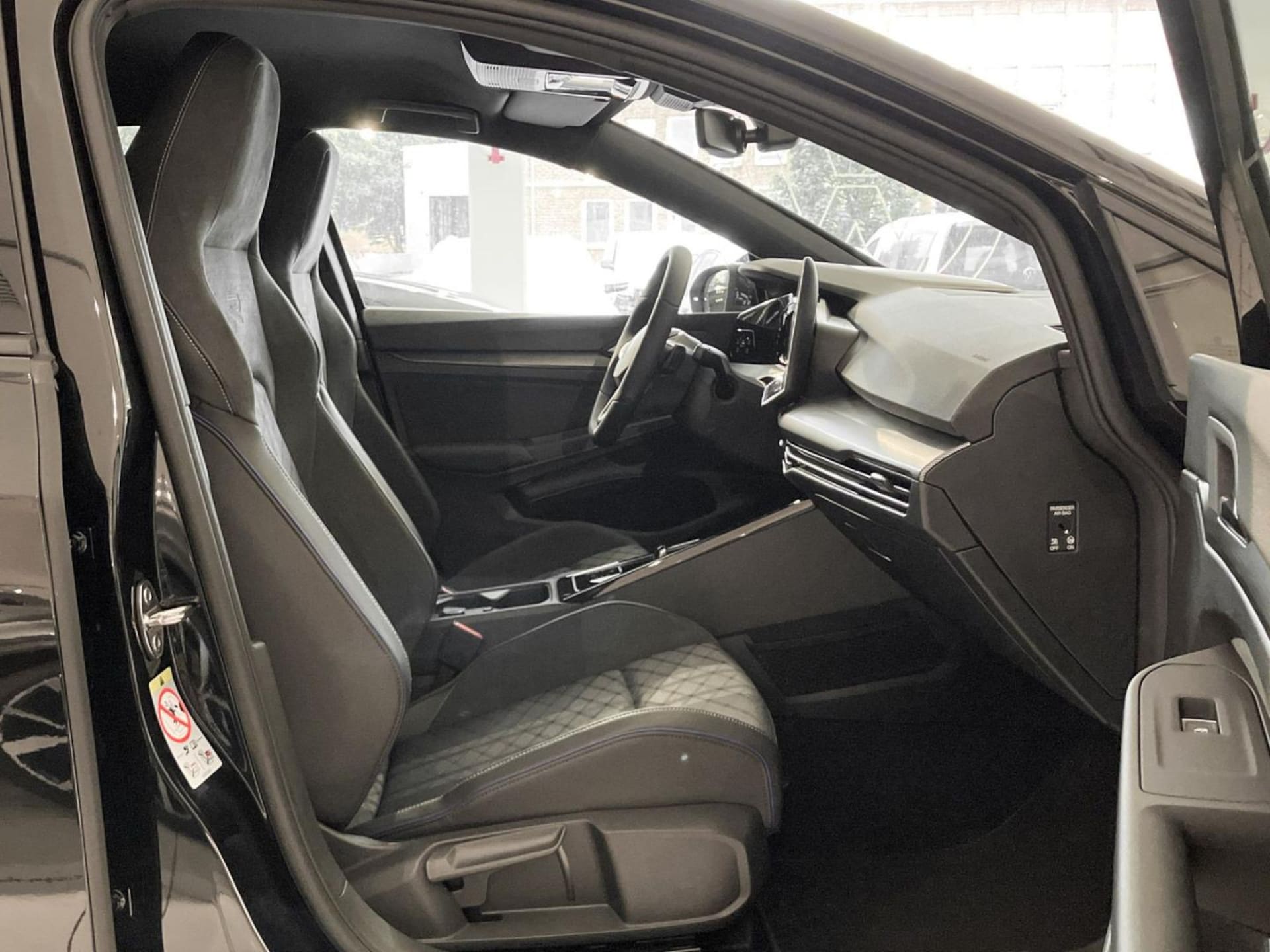 Volkswagen Golf Variant R-Line