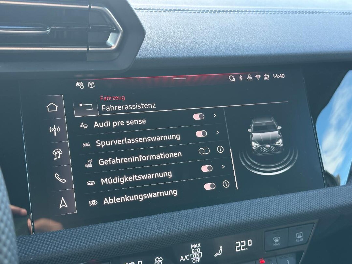 Bild über Audi S3 Limousine TFSI quattro S tronic - für weitere Informationen kontaktieren Sie den Audi Partner