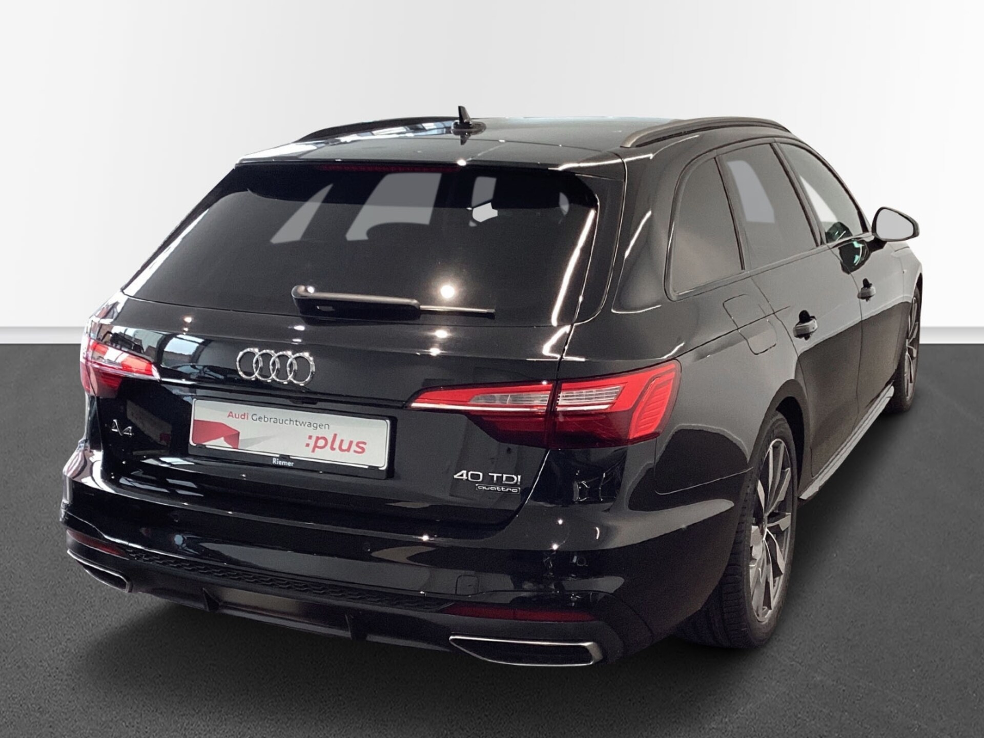 Audi A4 Avant S line