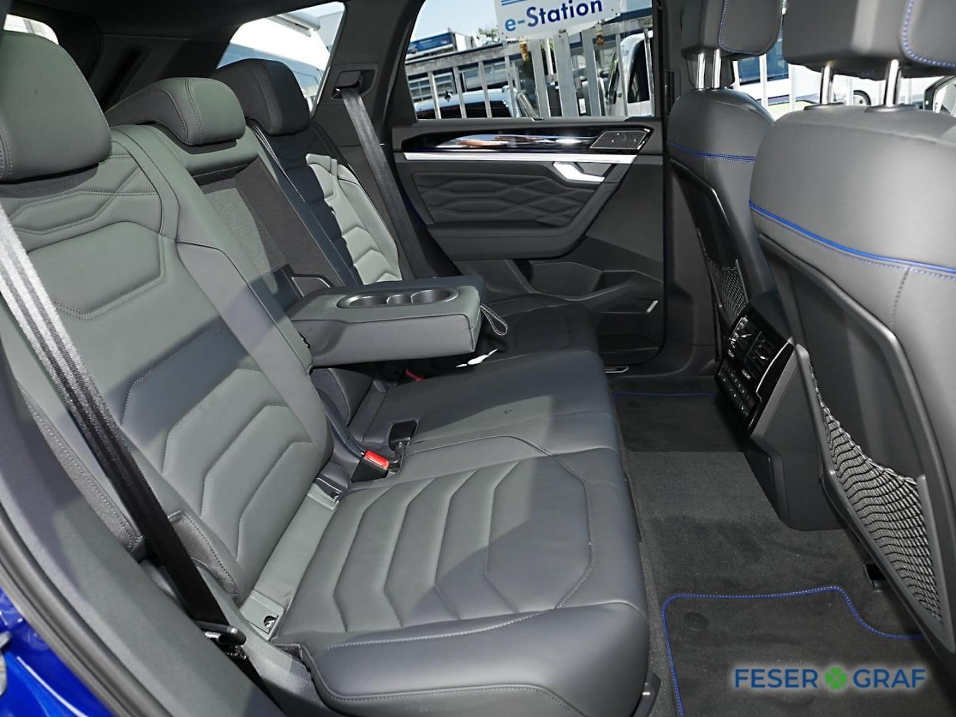 Volkswagen Touareg R
