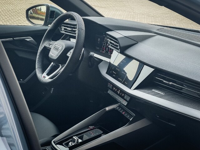 Image about Audi RS 3 Limousine TFSI quattro S tronic