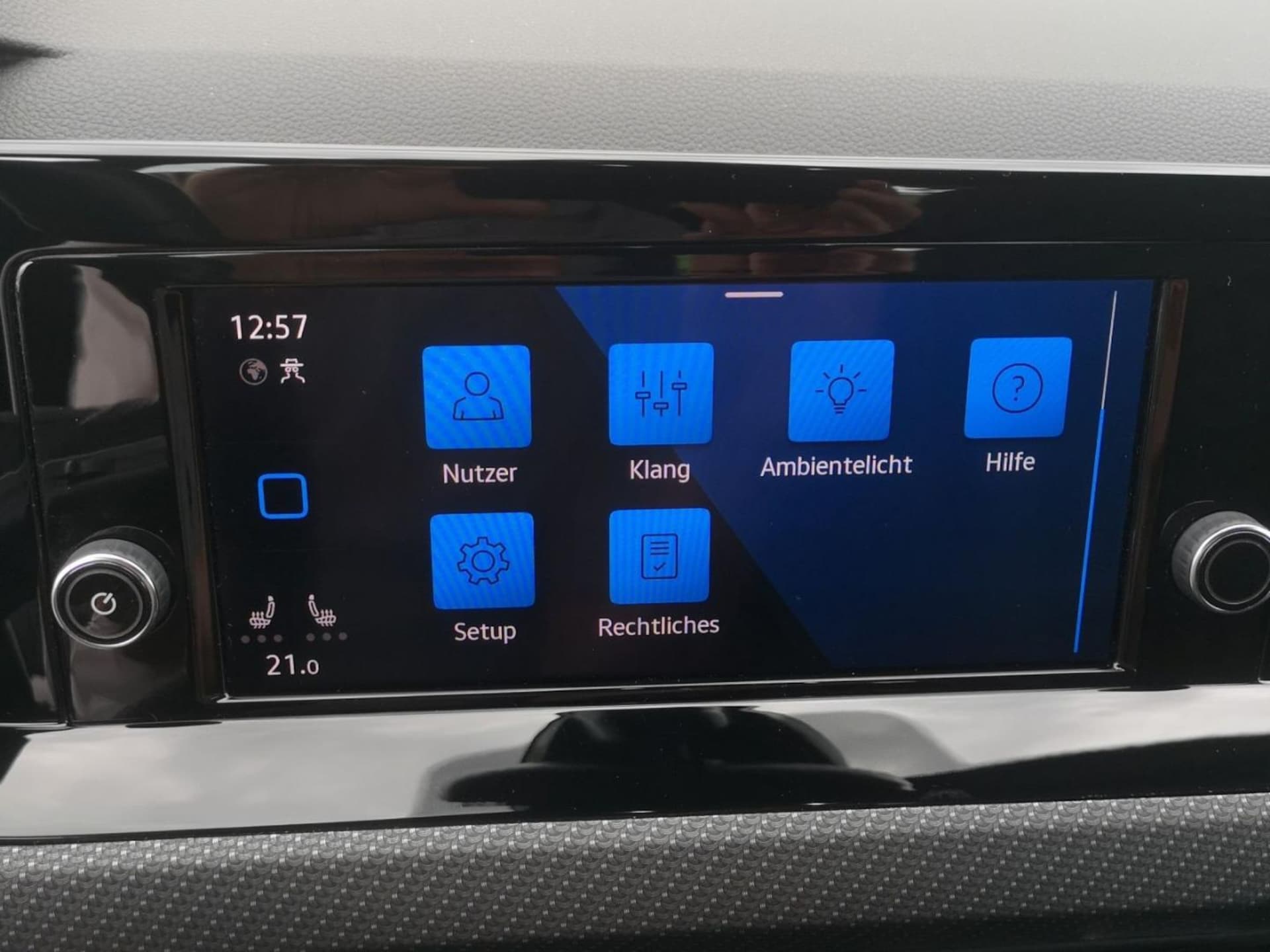 Volkswagen Golf R-Line