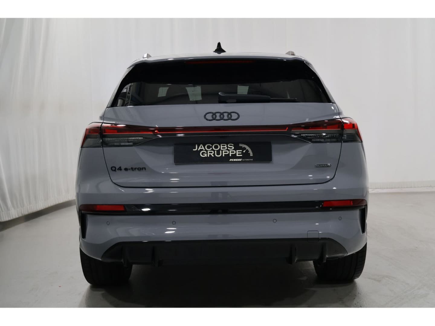 Bild über Audi Q4 SUV e-tron e-tron quattro performance 250 kW - für weitere Informationen kontaktieren Sie den Audi Partner