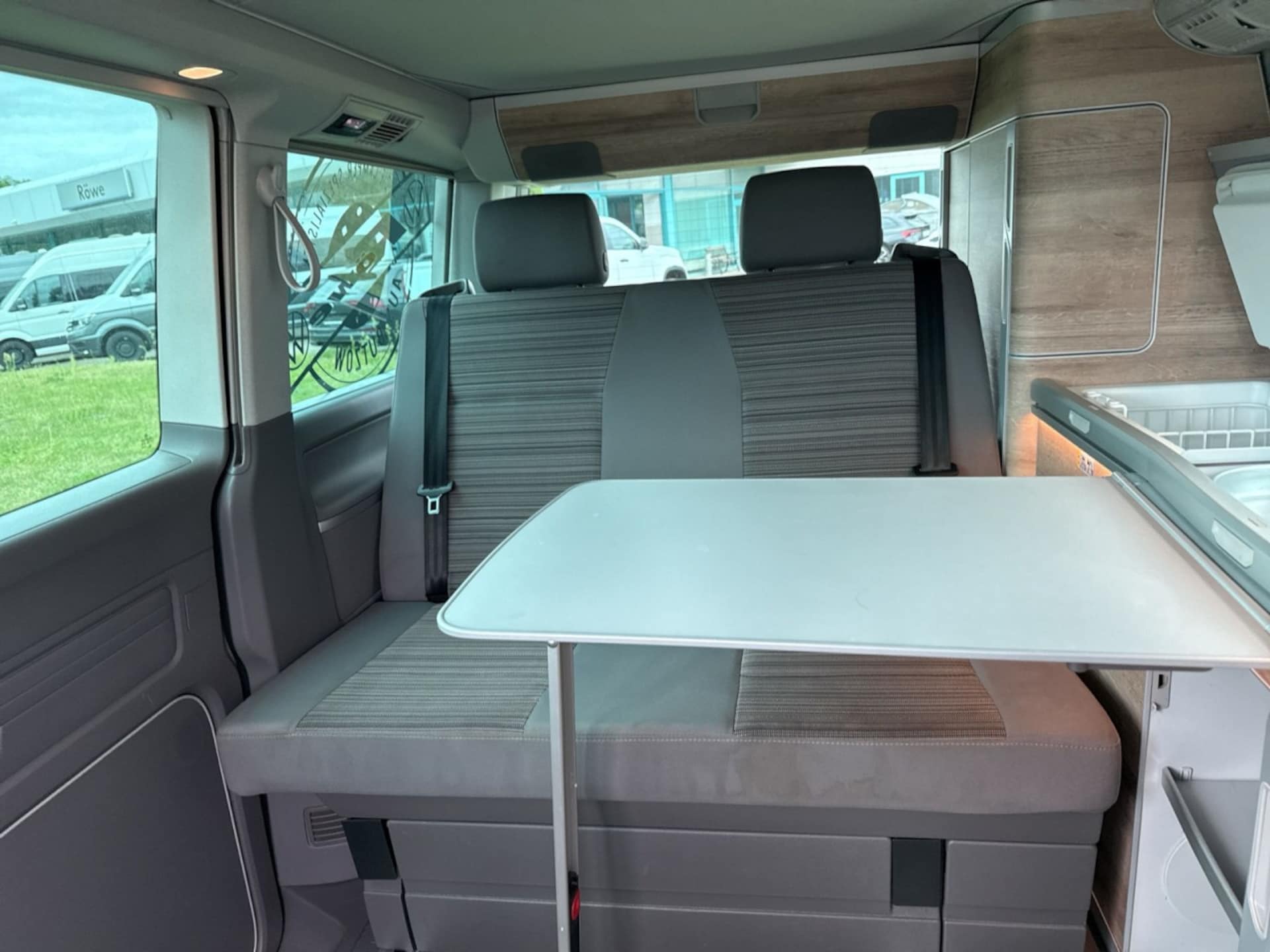 Volkswagen T6.1 California Coast