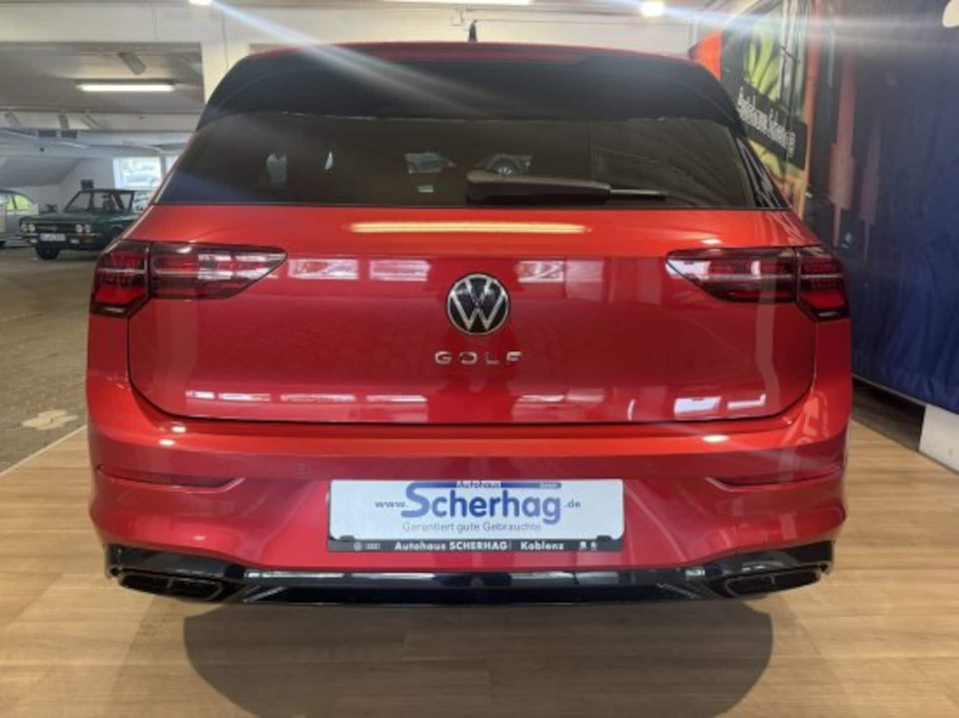 Volkswagen Golf R-Line