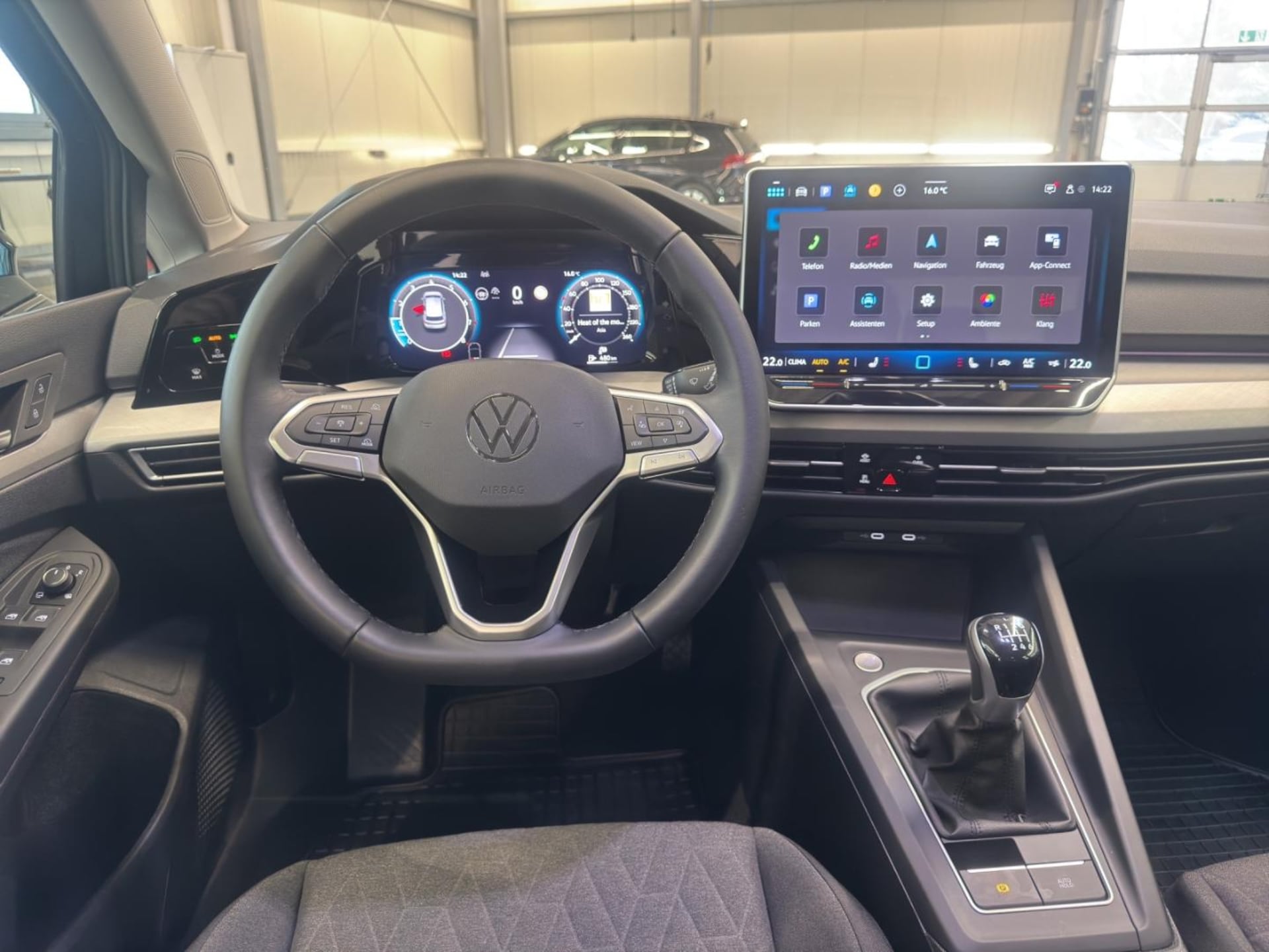 Volkswagen Golf Life
