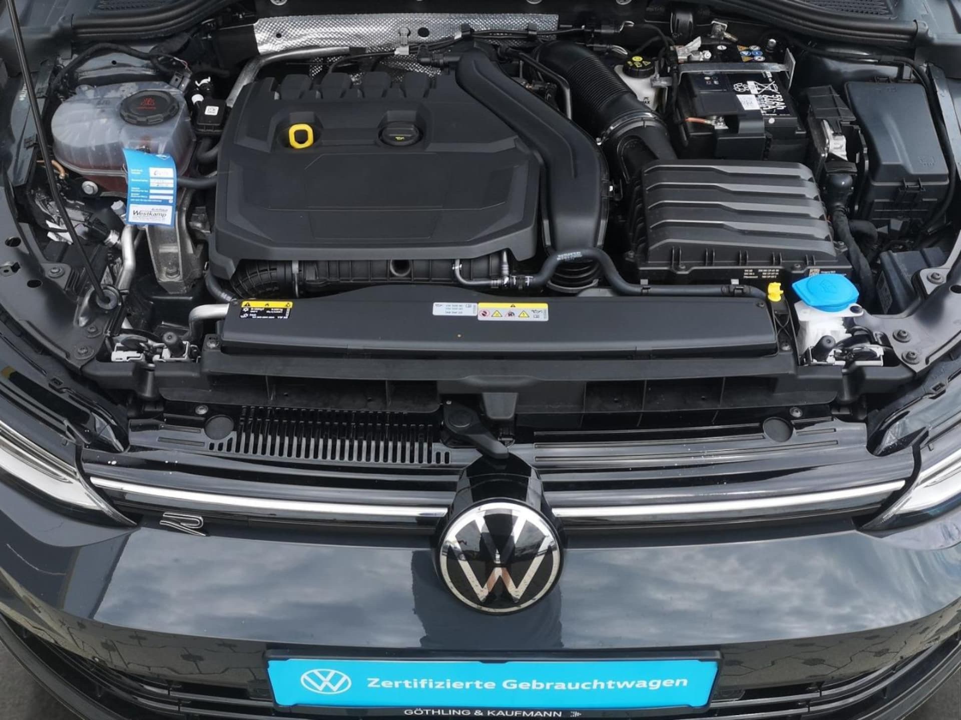Volkswagen Golf R-Line