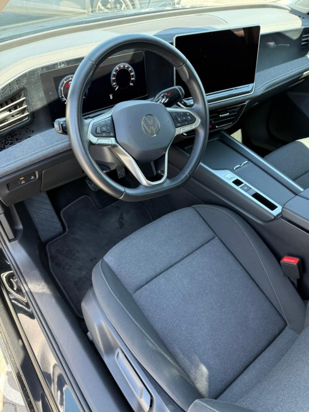 Volkswagen Passat Model bazowy
