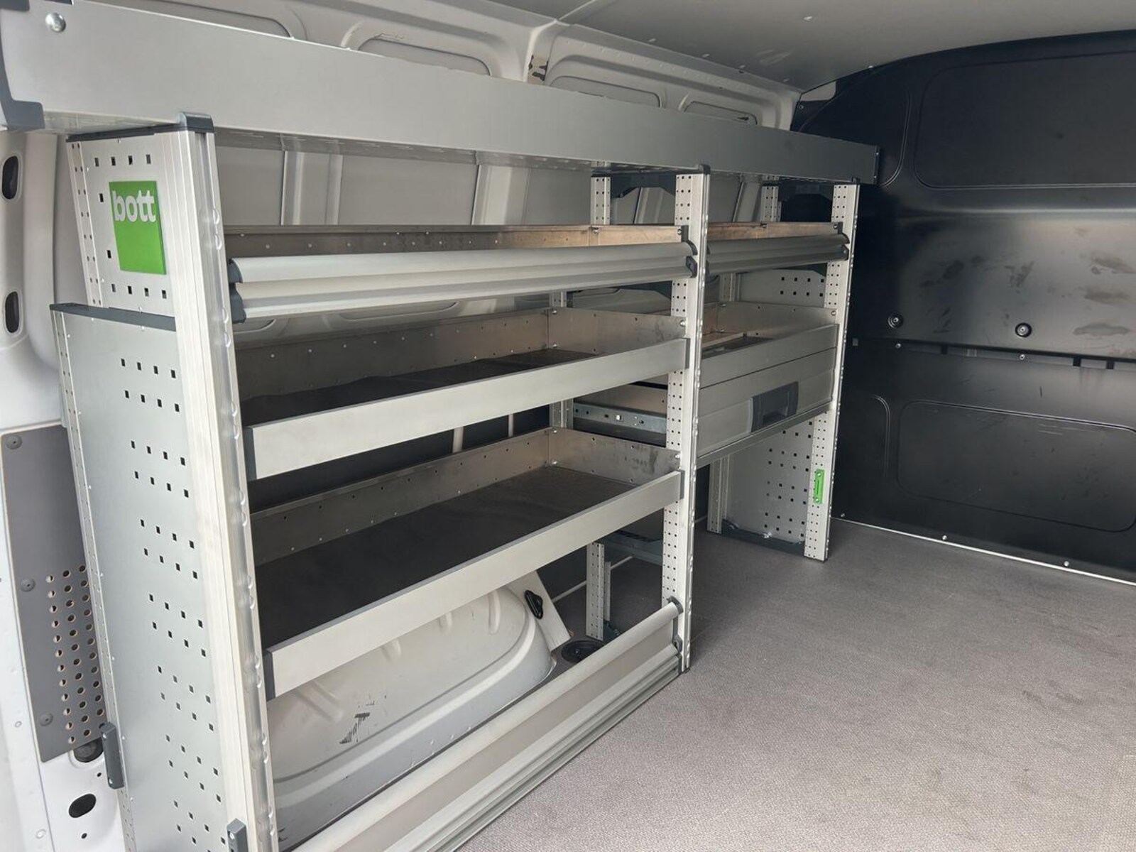 Volkswagen T6.1 Transporter Kasten kurzer Radstand – Bild 14