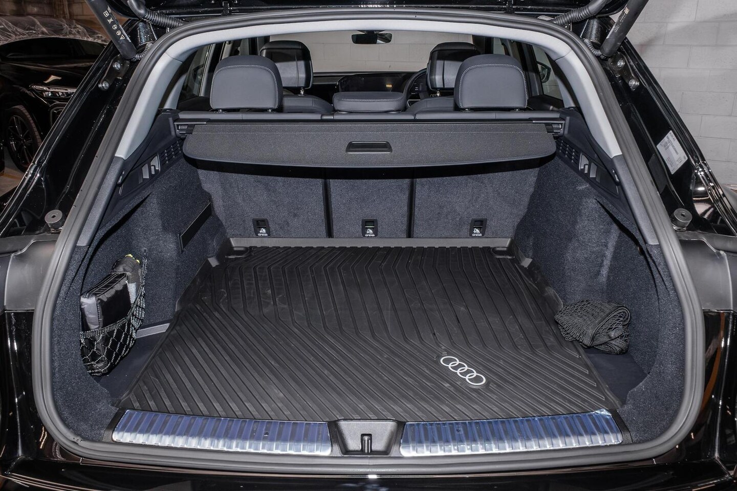 Image about Audi Q5 SUV TDI quattro 150 kW