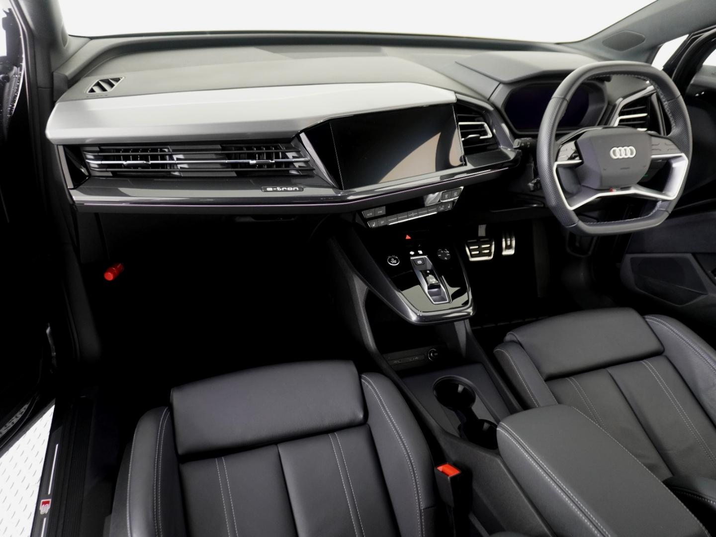 Image about Audi Q4 e-tron 40 e-tron 150,00 kW