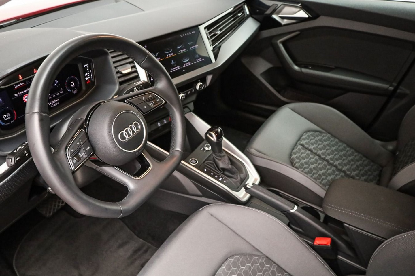Bild über Audi A1 Sportback advanced 35 TFSI S tronic - für weitere Informationen kontaktieren Sie den Audi Partner