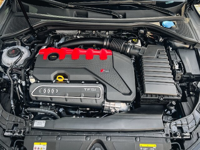 Image about Audi RS 3 Limousine TFSI quattro S tronic